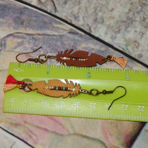 New BoHo Leather Feather Beaded Tasseled Earrings - Picture 8 of 8